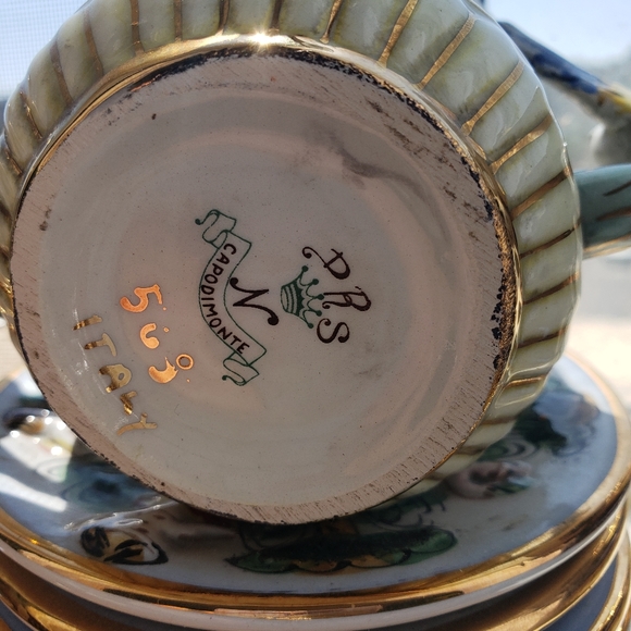 Antique Capodomonte Cherub & Seahorse # 565 w Gold - Picture 5 of 16